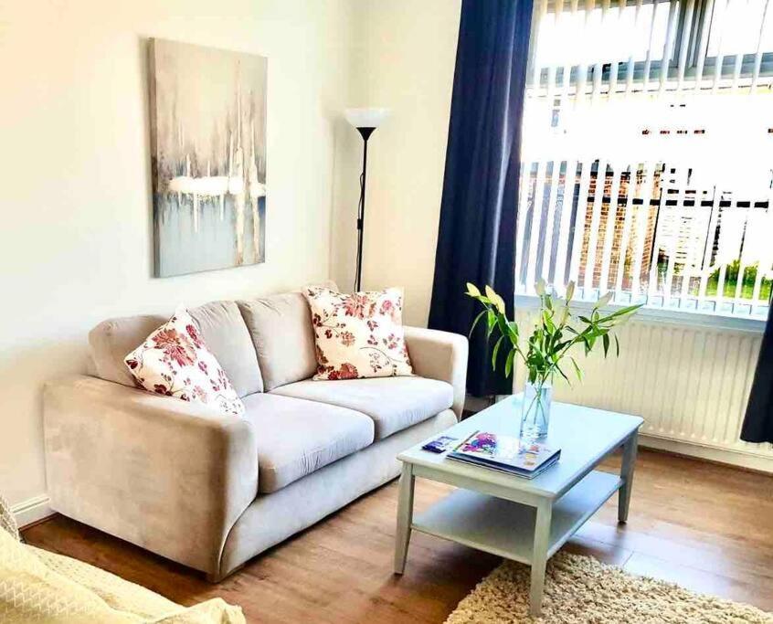 Coniston House Lancaster 3 Bedrooms Parking And Garden מראה חיצוני תמונה
