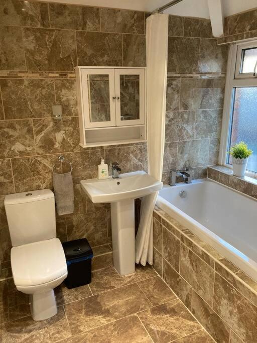 Coniston House Lancaster 3 Bedrooms Parking And Garden מראה חיצוני תמונה